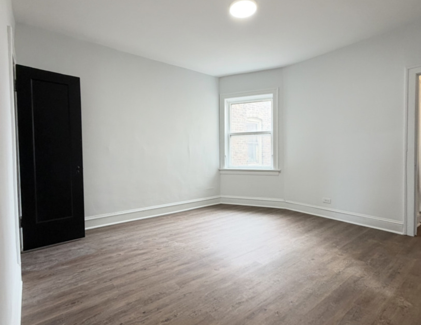 7712 S Jeffery Boulevard 3 Property Photo 6