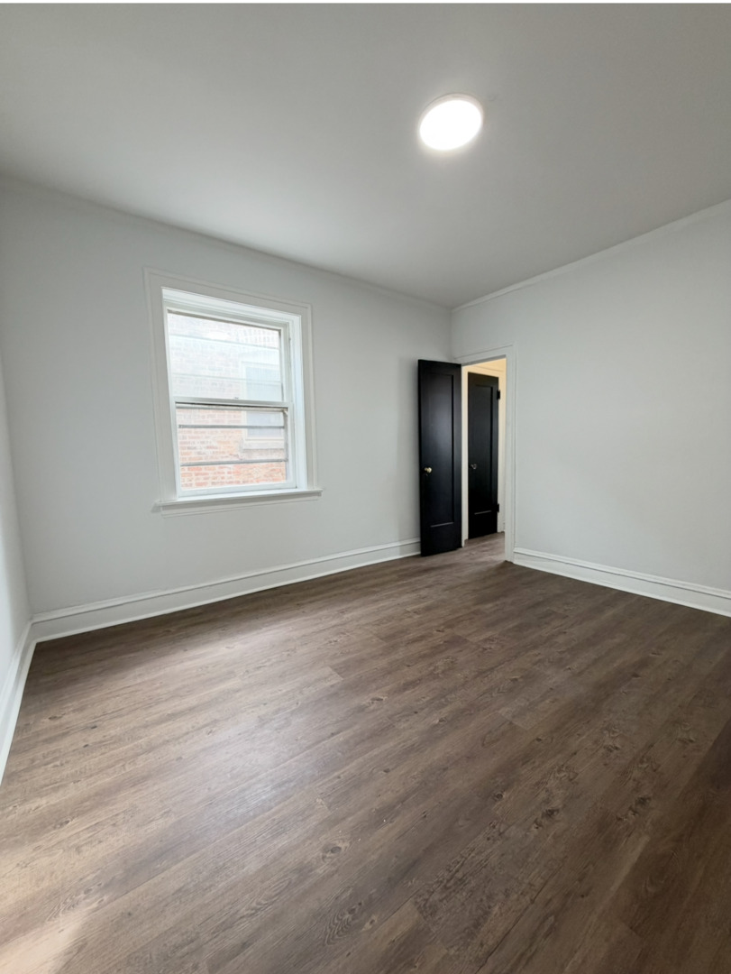 7712 S Jeffery Boulevard 3 Property Photo 10