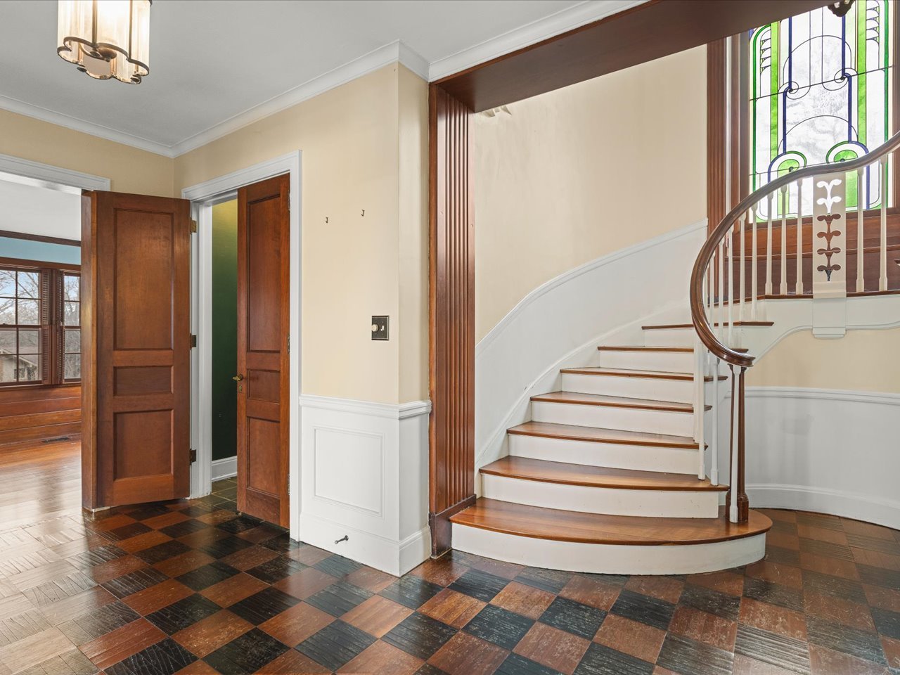 2014 Glenview Road Property Photo 12