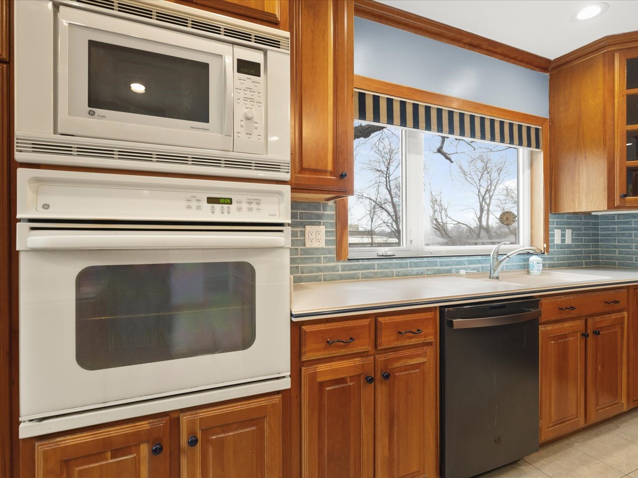 2014 Glenview Road Property Photo 32