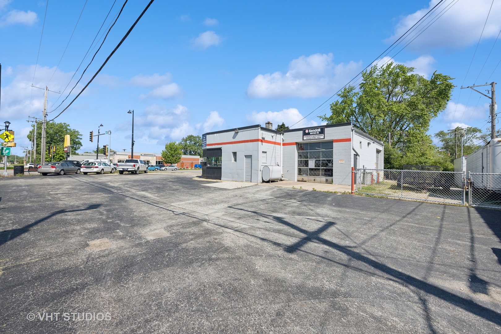 11849 S Pulaski Road Property Photo 3