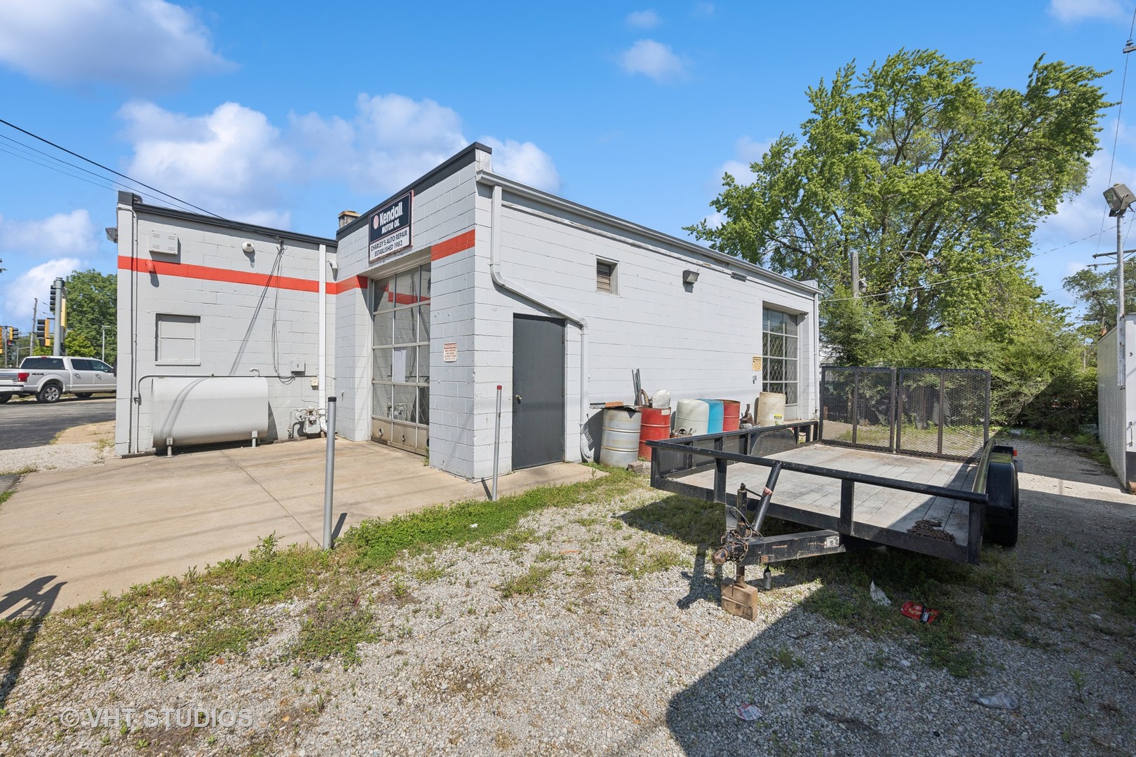 11849 S Pulaski Road Property Photo 4