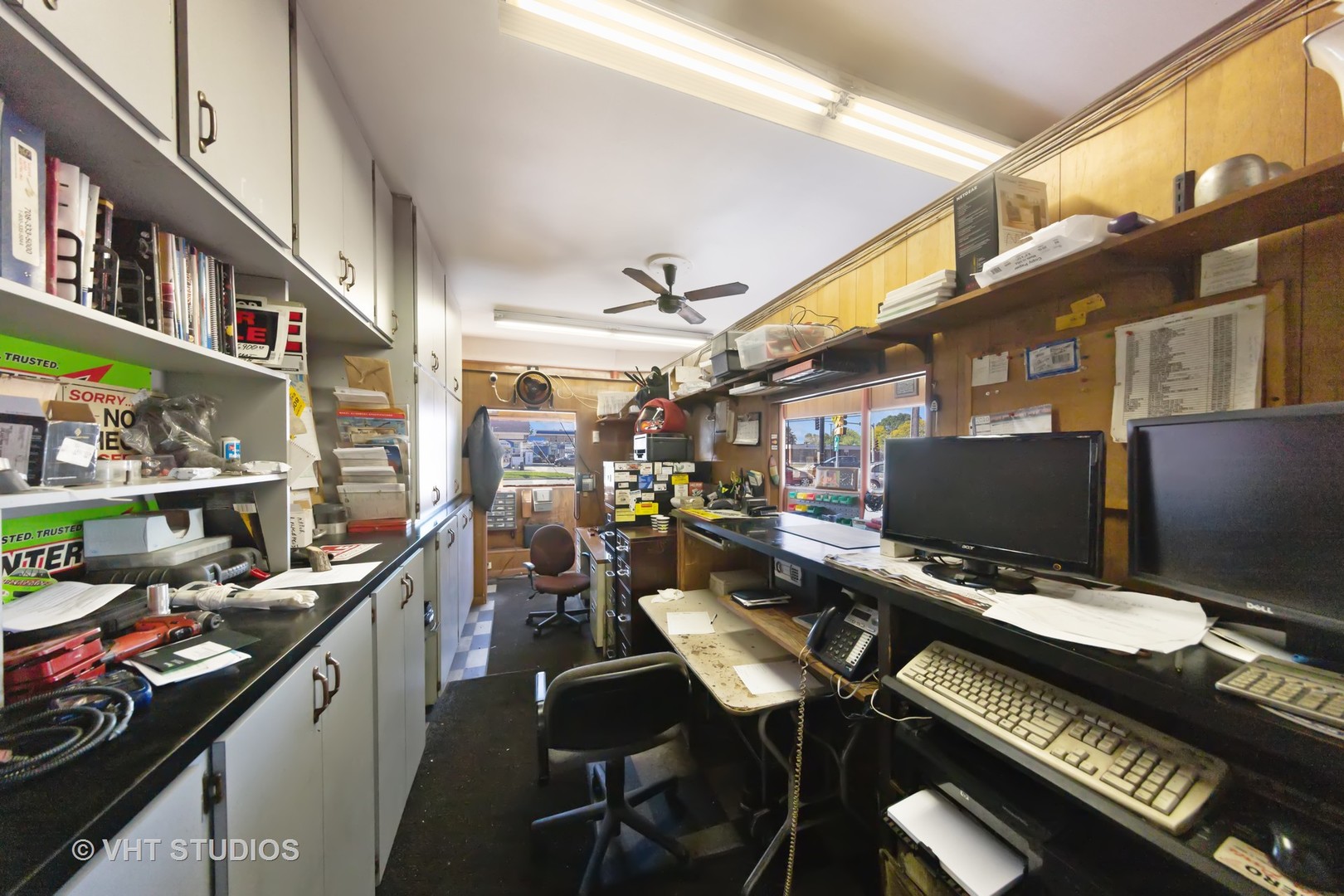 11849 S Pulaski Road Property Photo 10