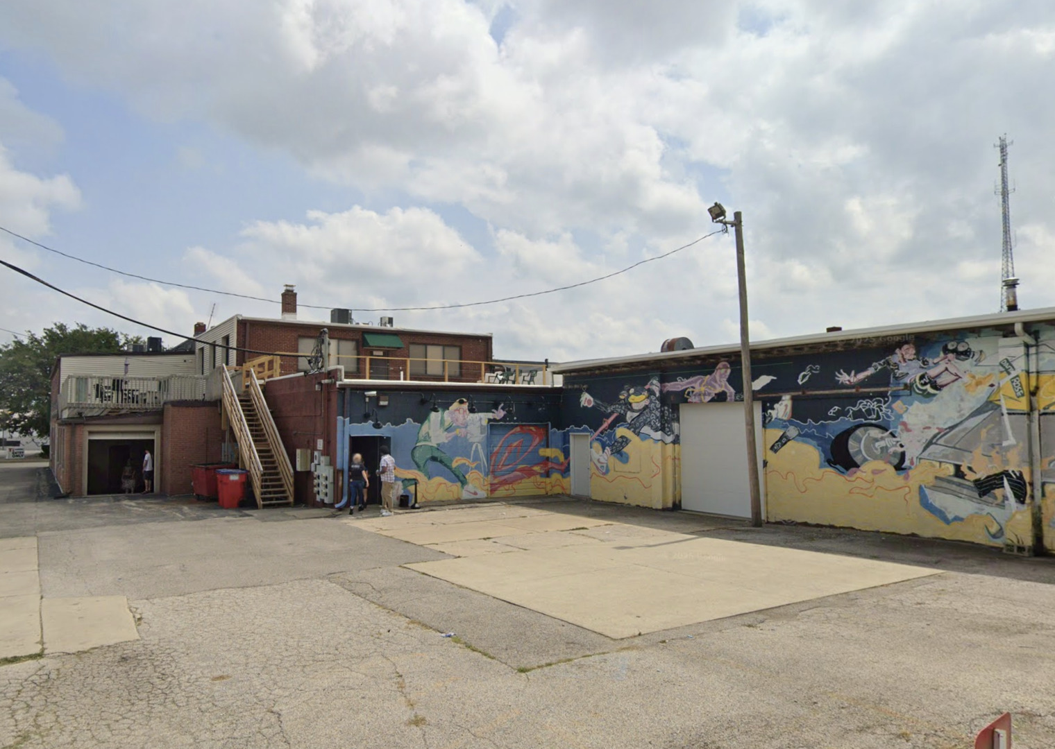 309 S Neil Street Property Photo 2