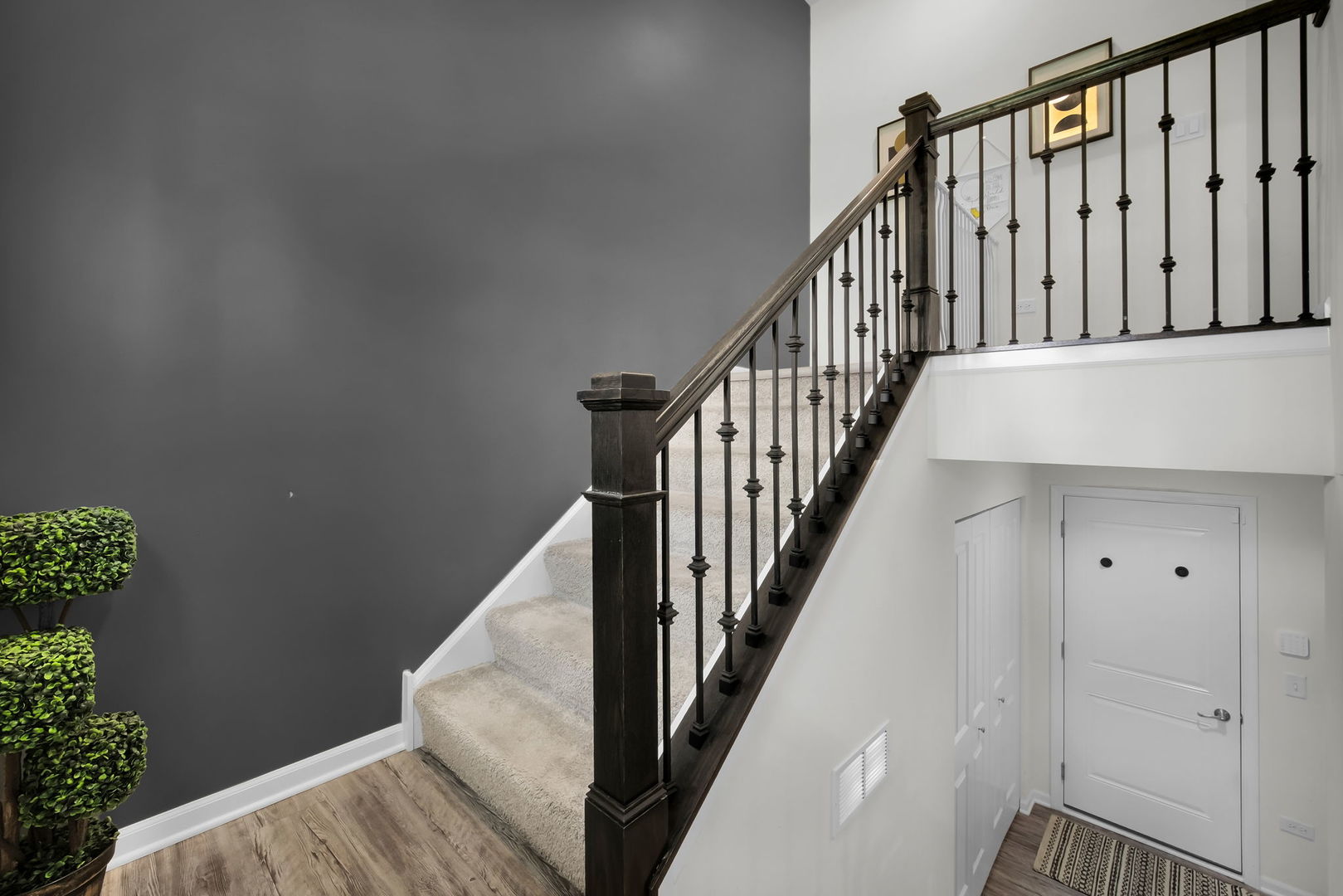 309 Lakeshore Drive Property Photo 3