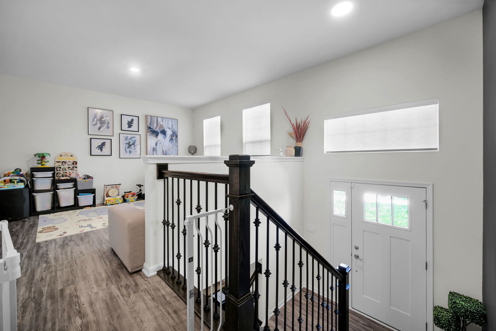 309 Lakeshore Drive Property Photo 4