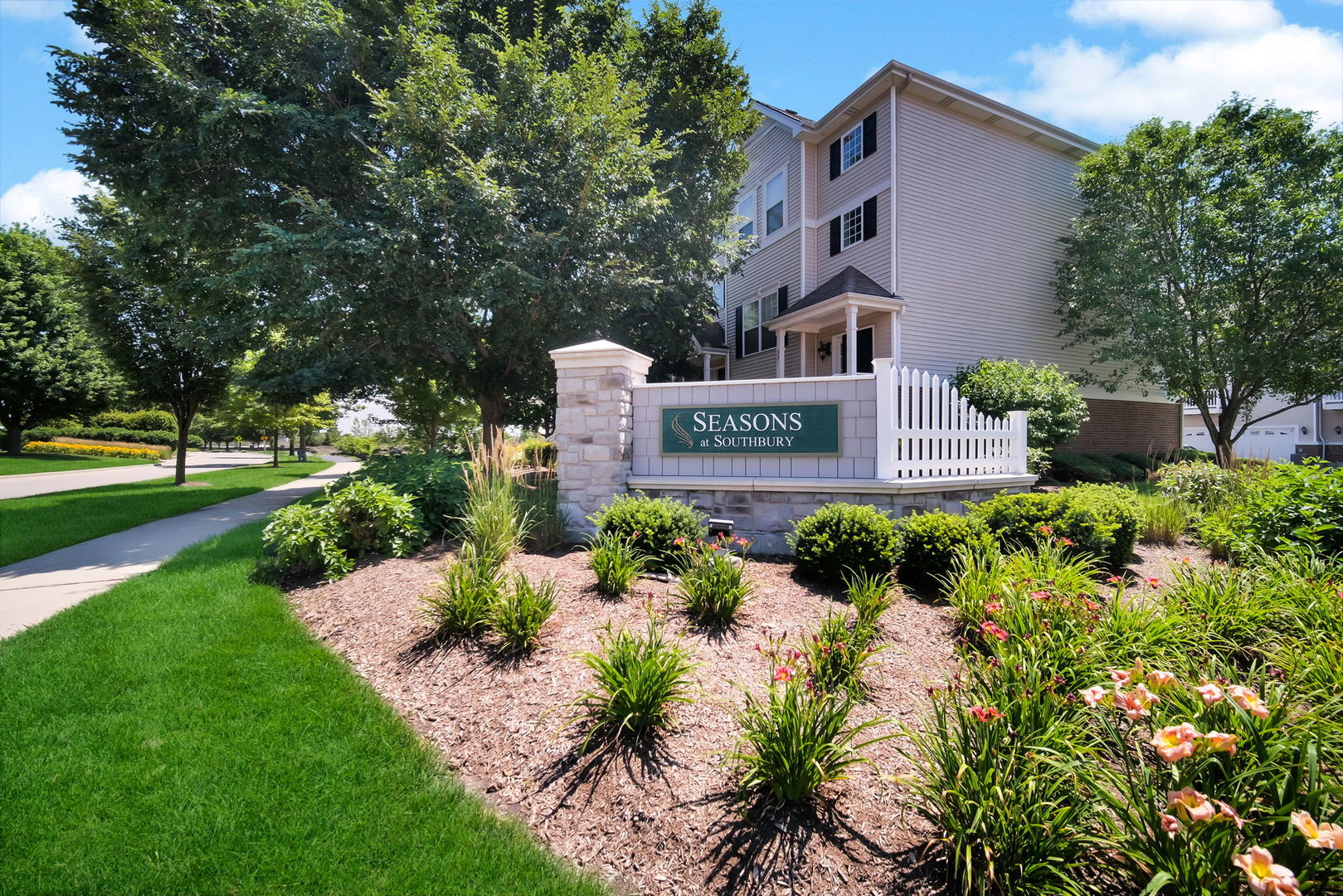 309 Lakeshore Drive Property Photo 29