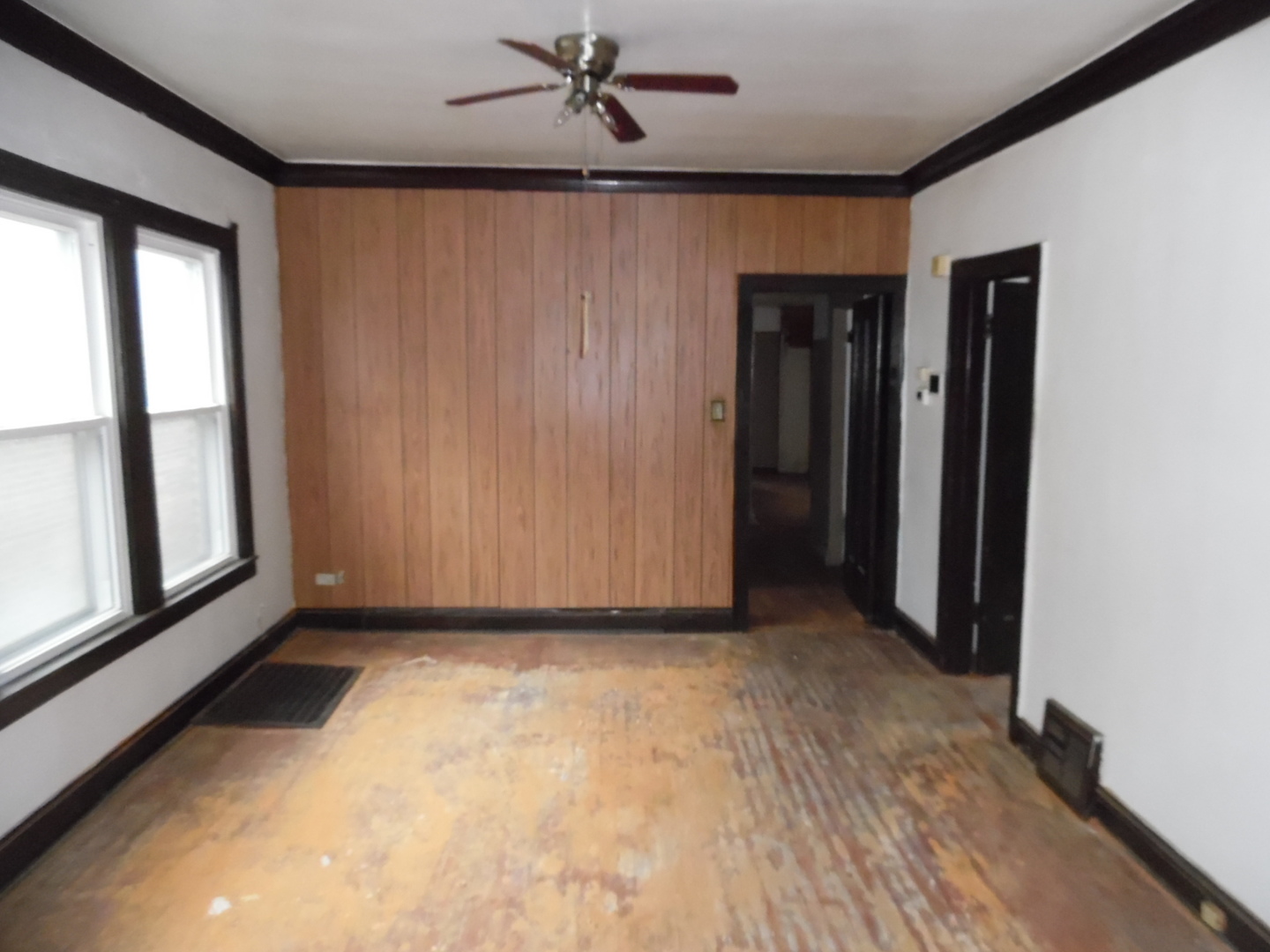 8432 S Ada Street Property Photo 5