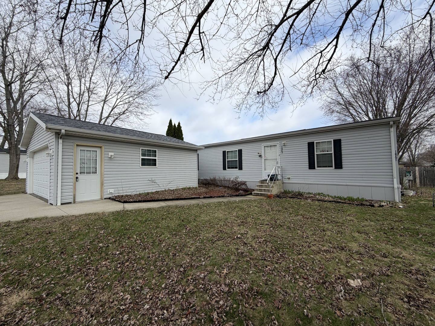 1867 Liberty Avenue Property Photo 3