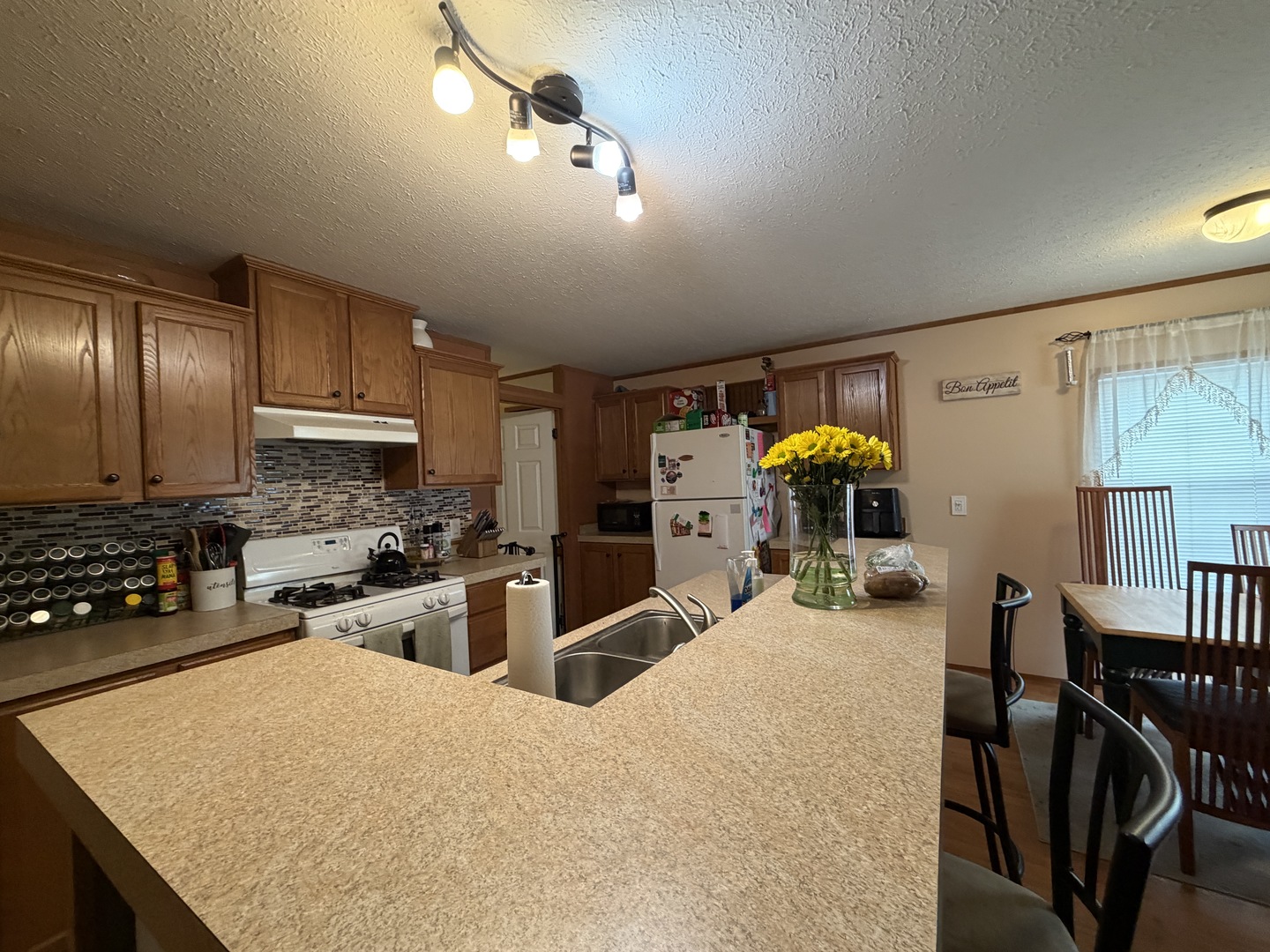 1867 Liberty Avenue Property Photo 11