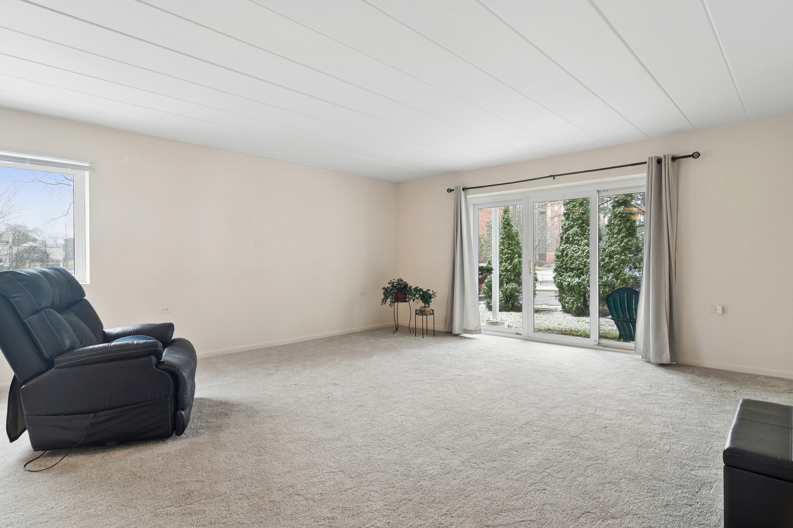 200 Deborah Lane 17a Property Photo 10