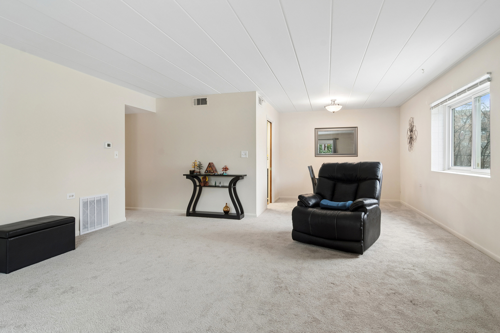 200 Deborah Lane 17a Property Photo 11