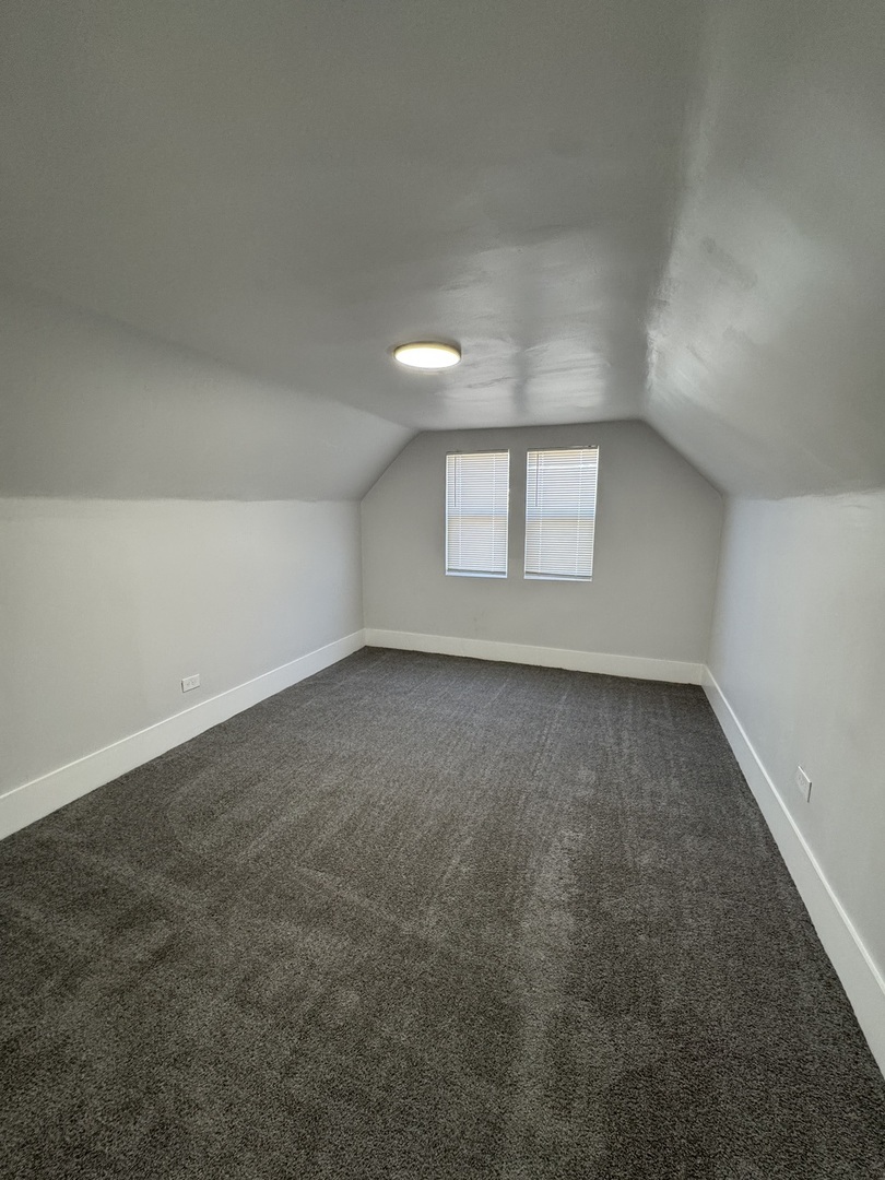 11578 S Perry Avenue 16 Property Photo 8