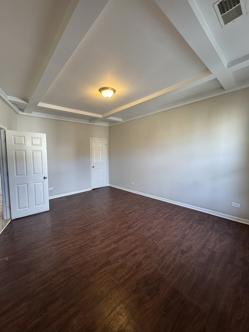 6130 S Rhodes Street 2 Property Photo 7