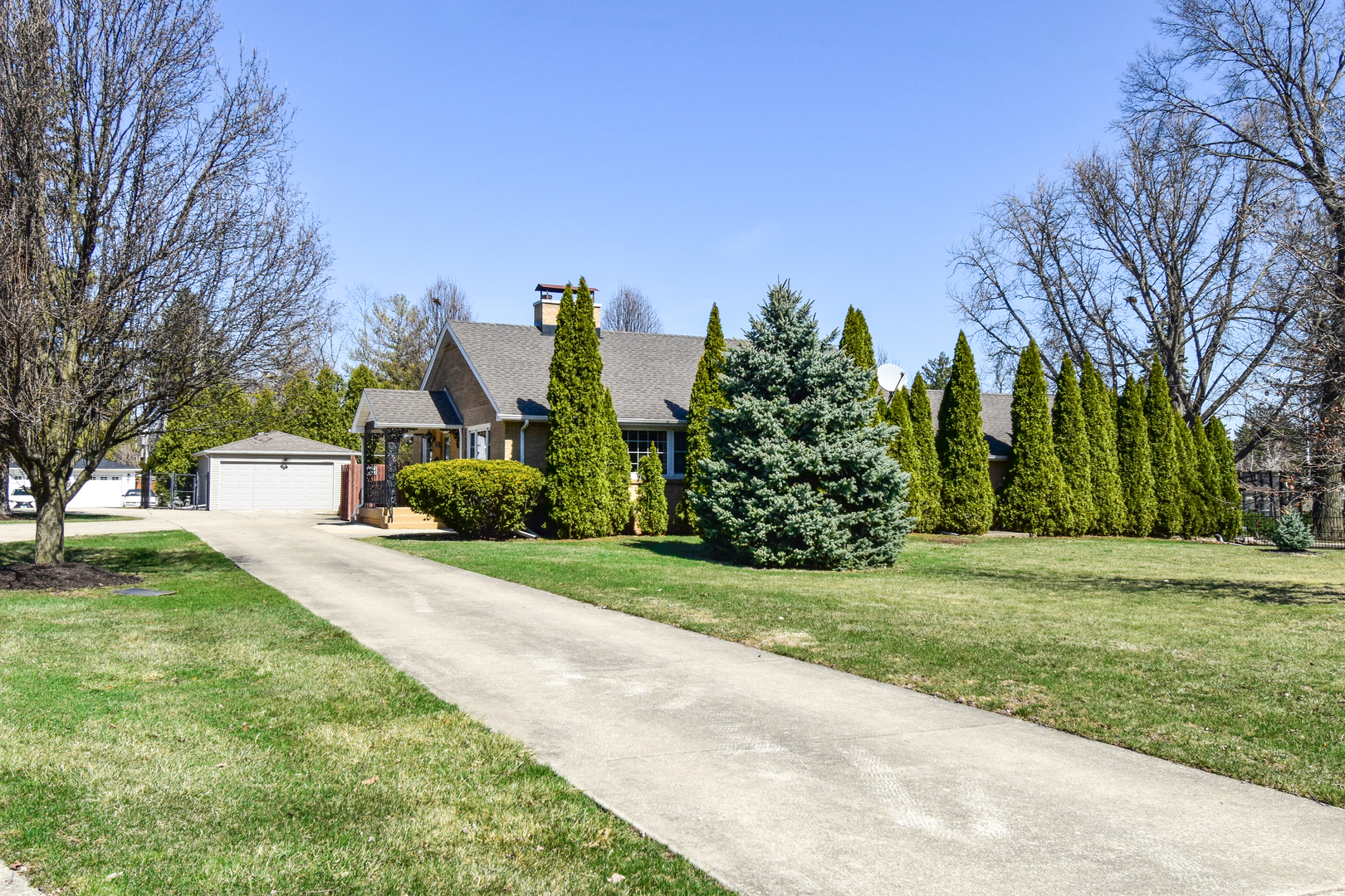 1005 Black Rd. Property Photo 1