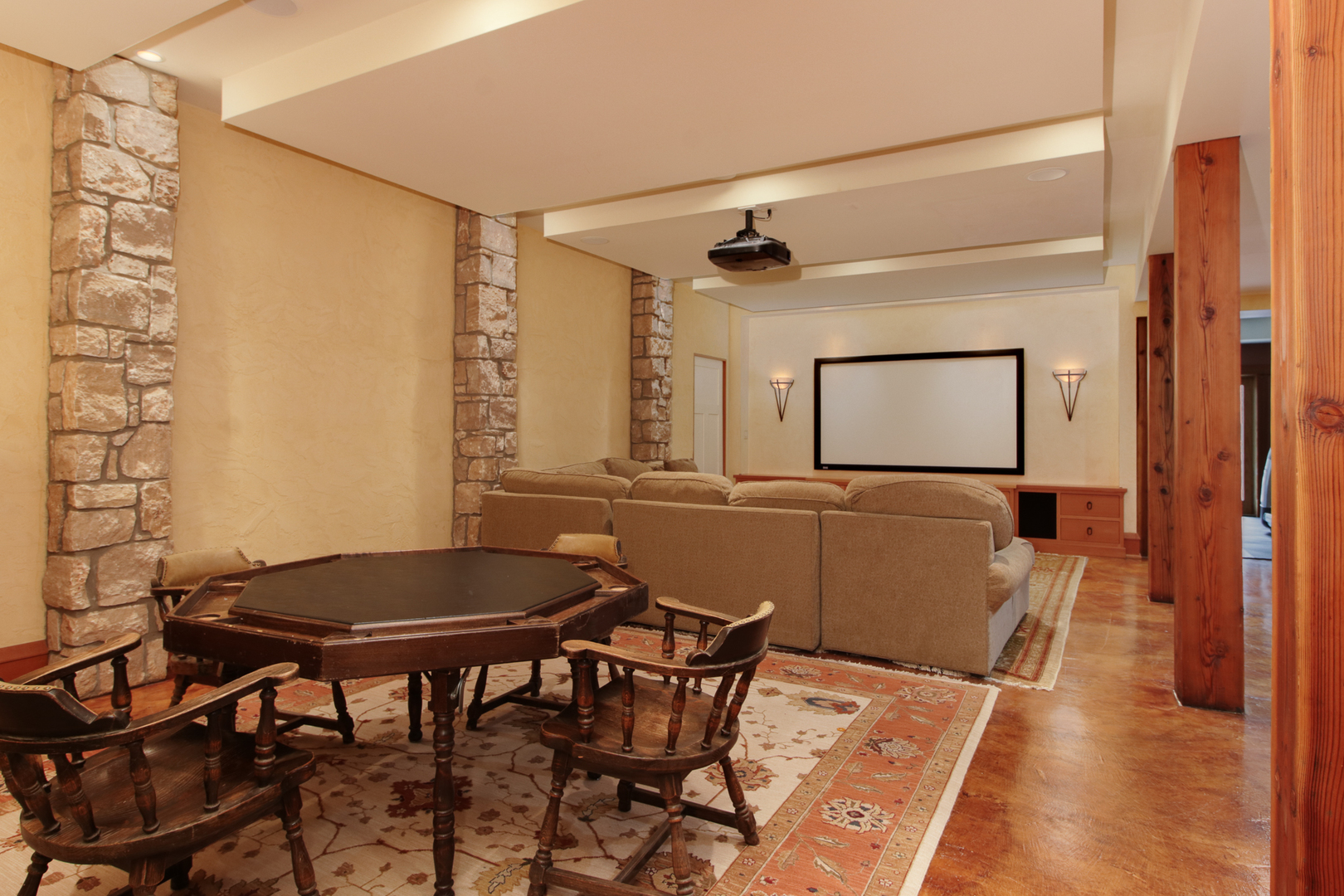 12582304 Property Photo 102