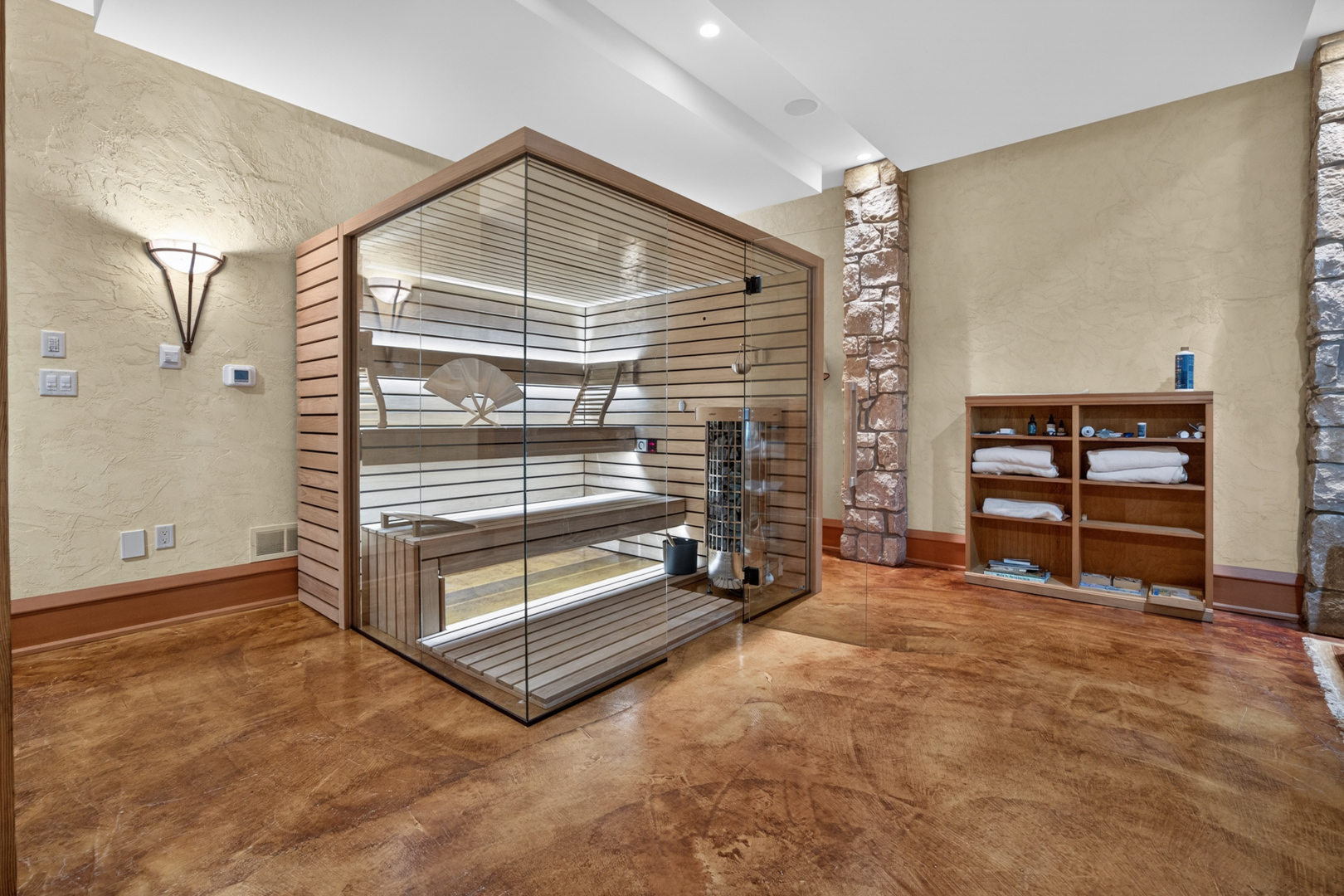 12582304 Property Photo 175