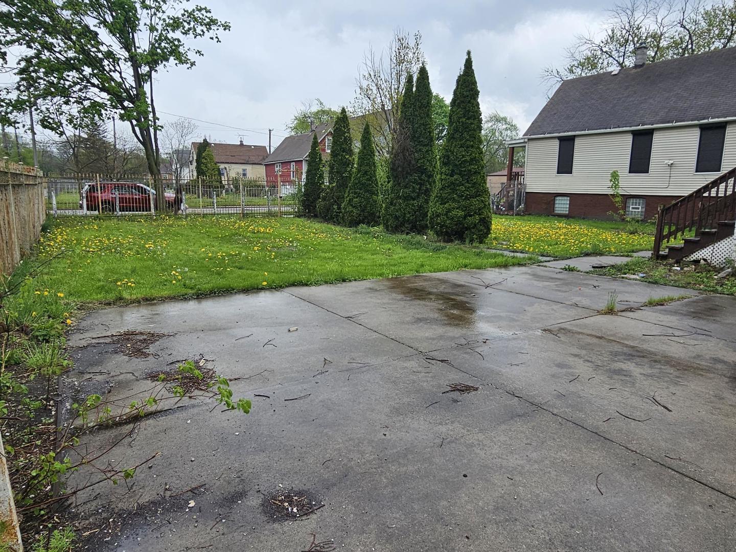 11920 S Calumet Avenue Property Photo 14