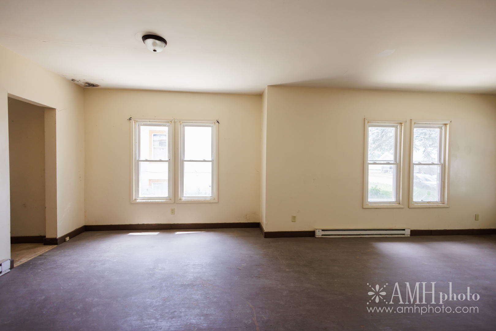 360 S Elm Avenue Property Photo 7