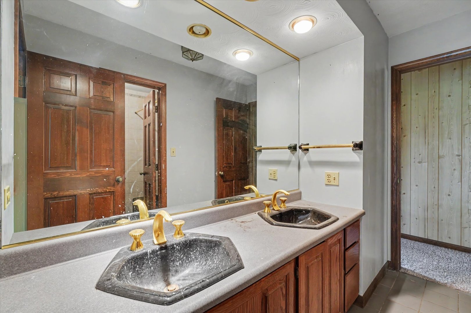 153 Lake Road Property Photo 23