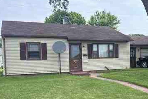 130 Windsor Circle Property Photo 2