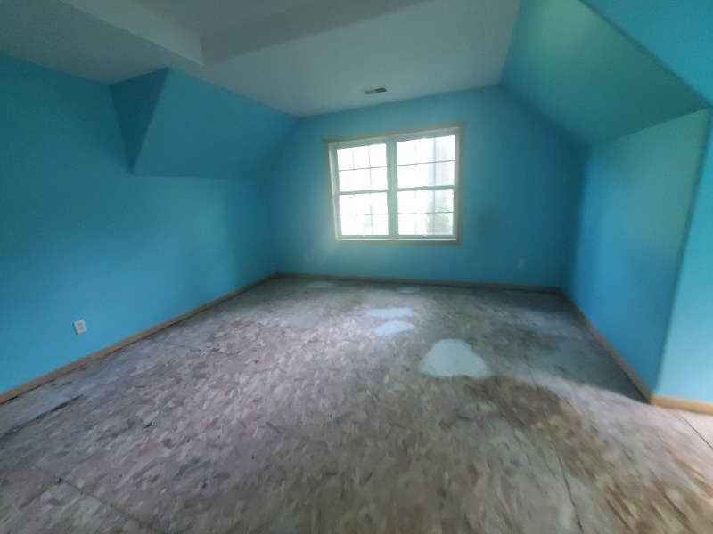 945 Waverly Road Property Photo 9