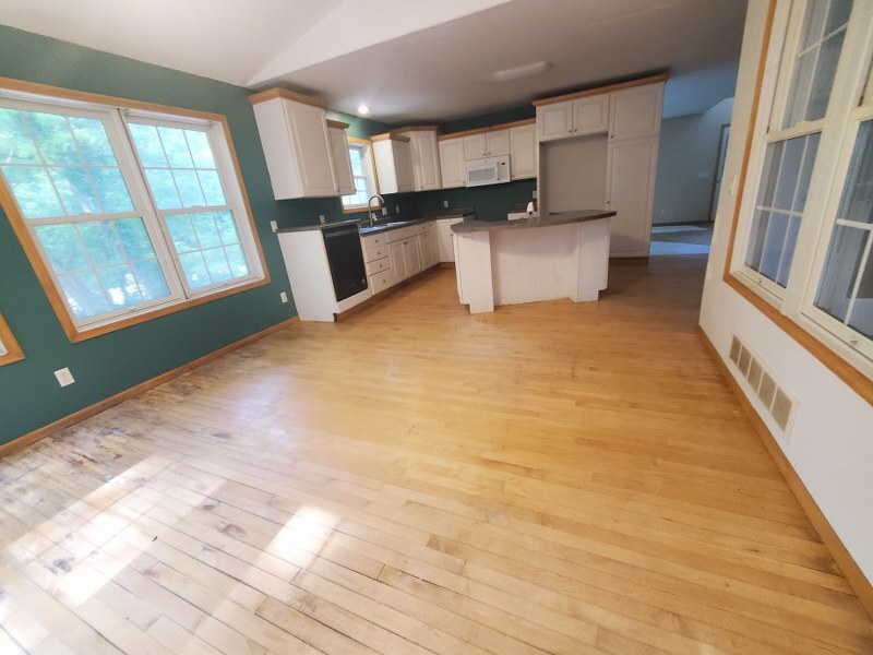 945 Waverly Road Property Photo 12