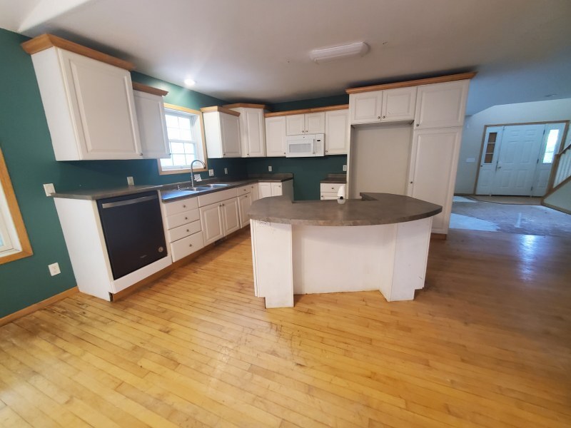 945 Waverly Road Property Photo 13