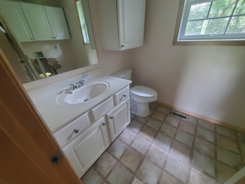 945 Waverly Road Property Photo 14