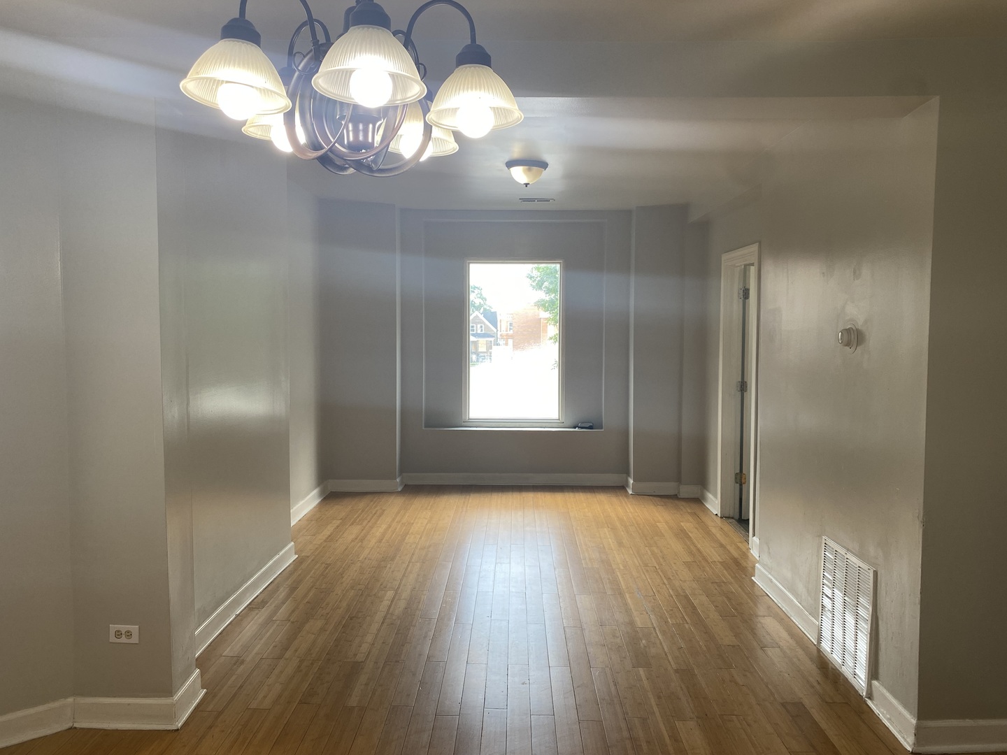 4429 W Adams Street Property Photo 8