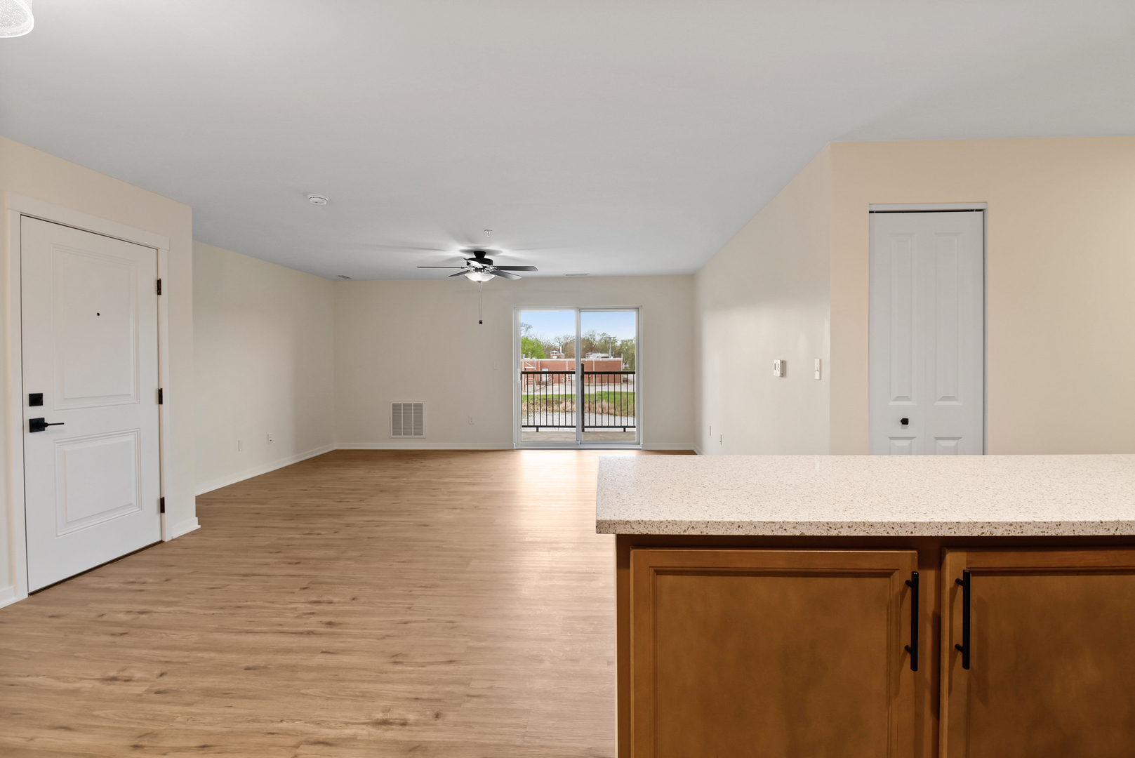 2034 W 75th Place 38 Property Photo 10