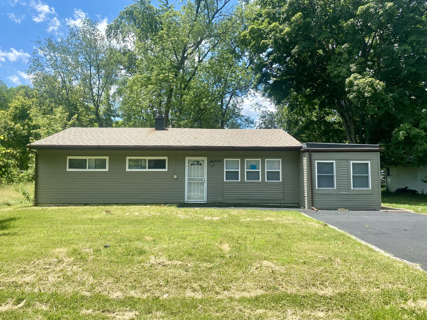 16236 Spaulding Avenue Property Photo 1