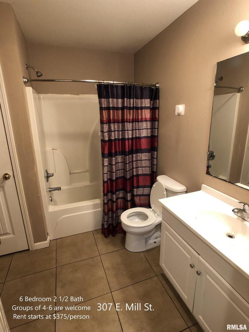 305 & 307 E Mill Street Property Photo 7
