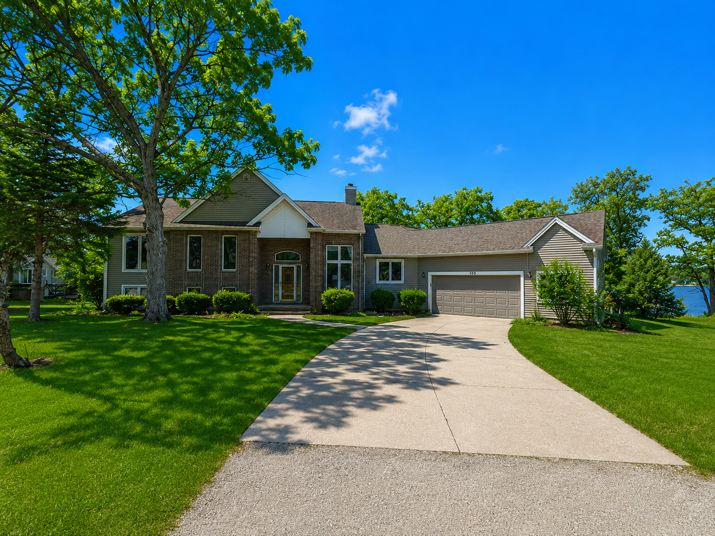103 Chickasaw Lane Property Photo 1