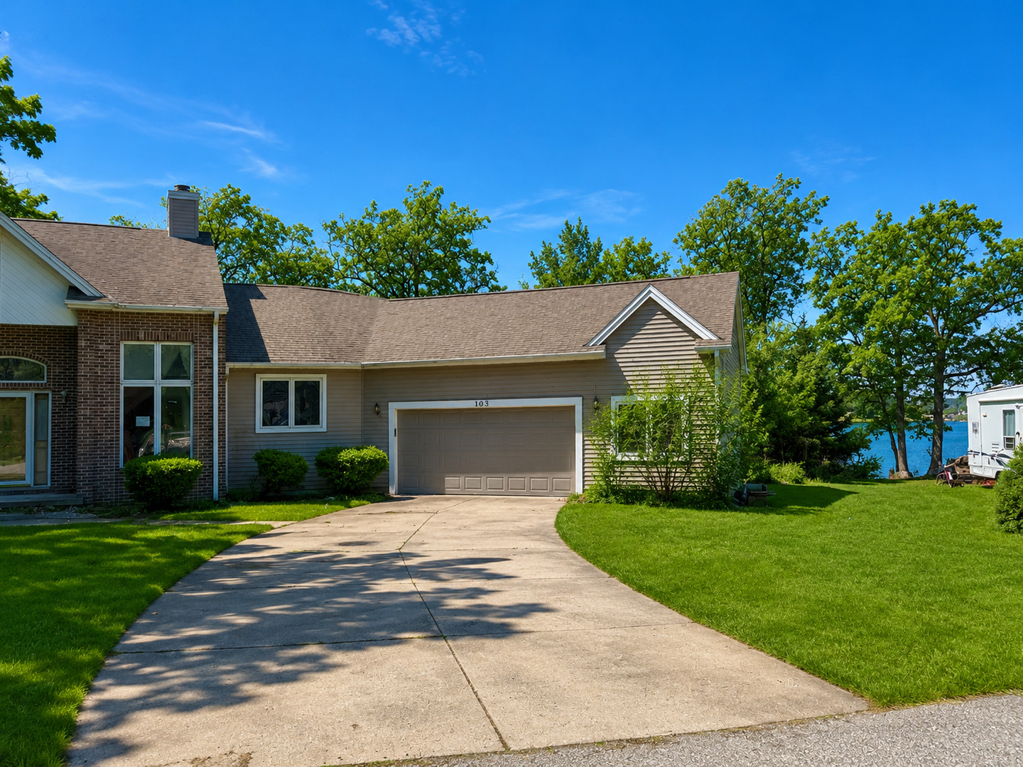 103 Chickasaw Lane Property Photo 3