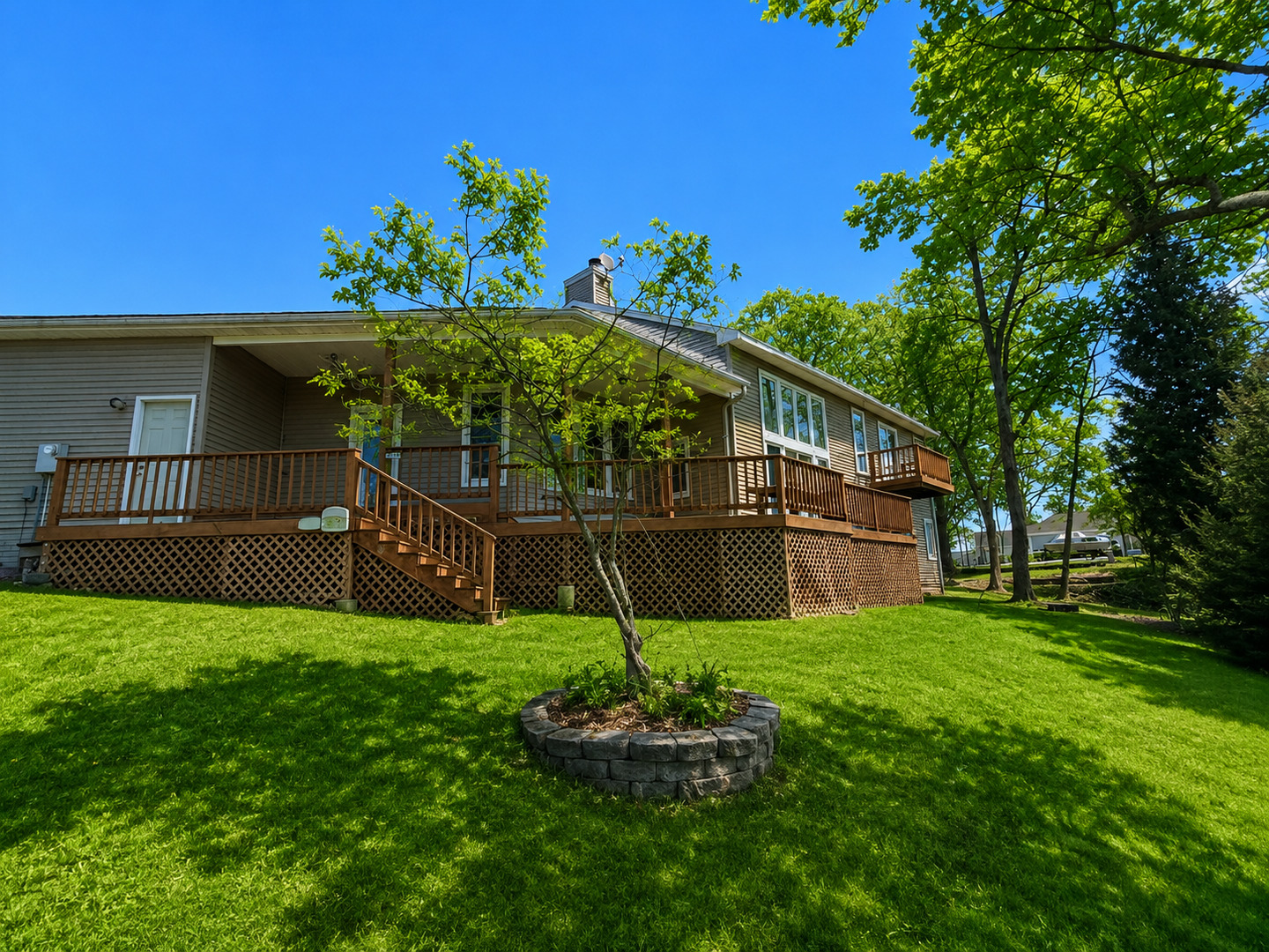 103 Chickasaw Lane Property Photo 6