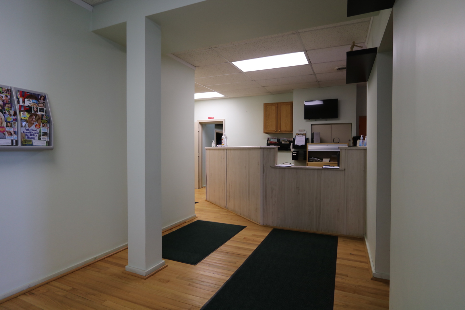 6737 W 95th Street Property Photo 2