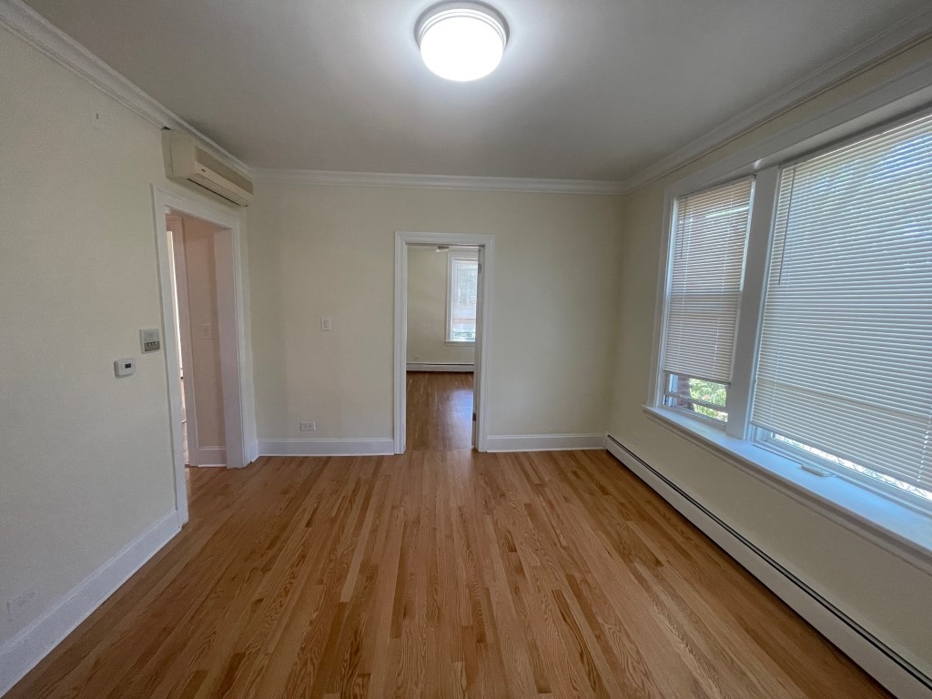 7025 N Damen Avenue 3 Property Photo 6