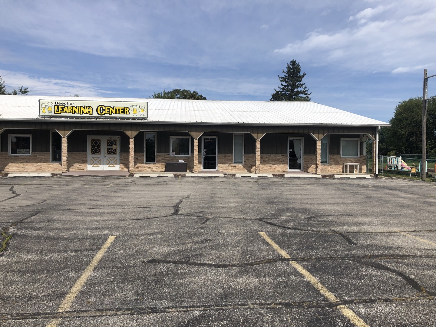 435 W Indiana Avenue Property Photo 6