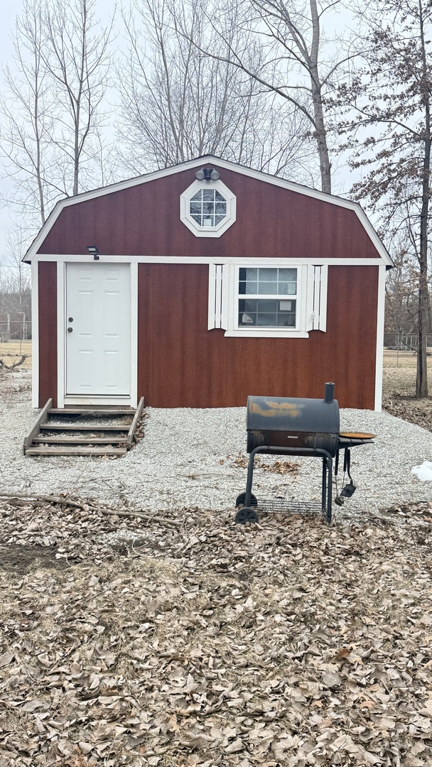 3649 S 15000e Road Property Photo 1