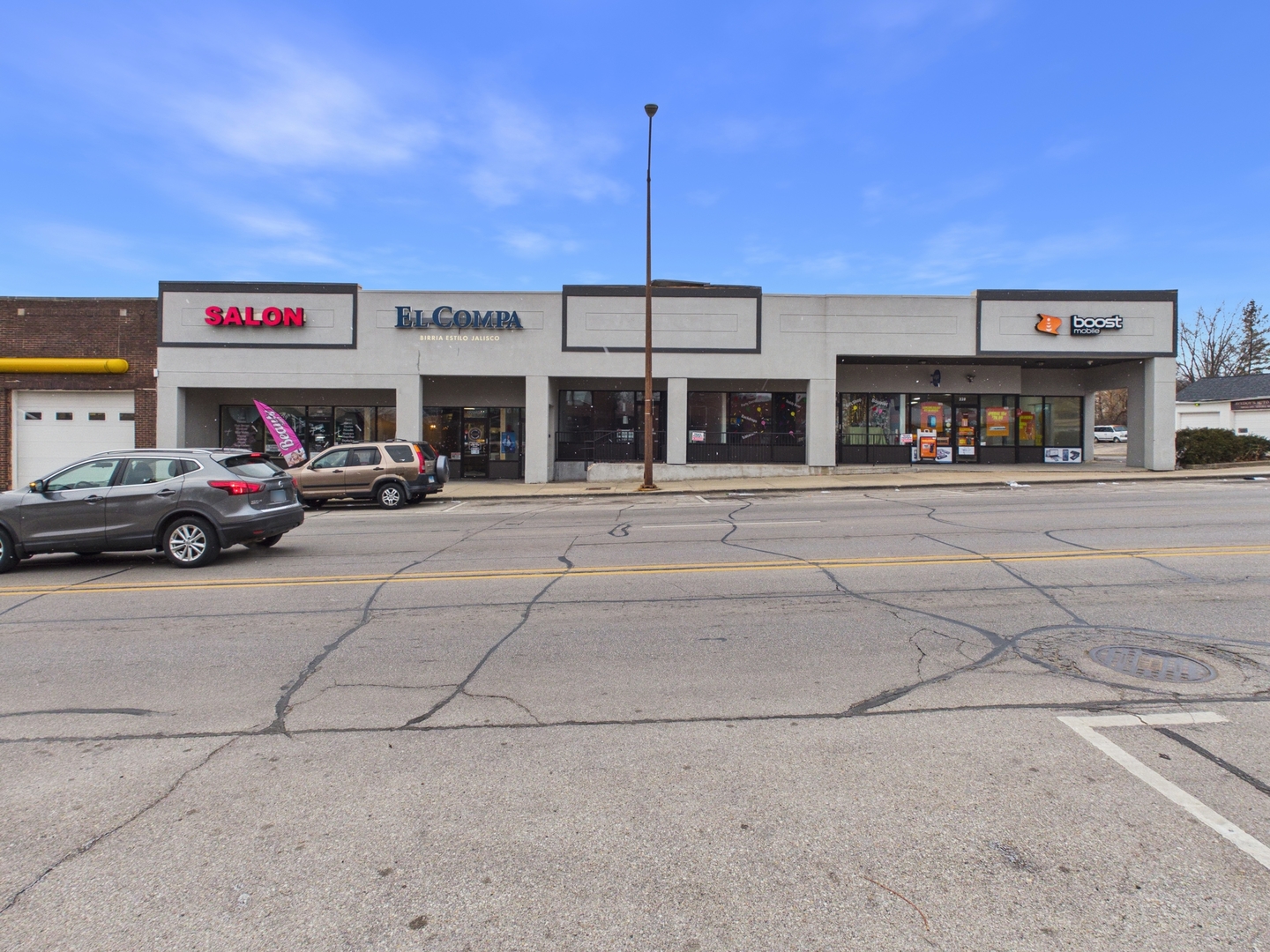 222-232 W Galena Boulevard Property Photo 2