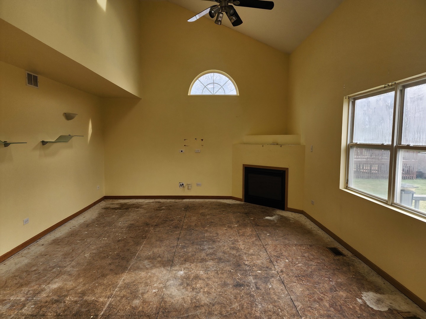 3451 W 155th Street Property Photo 4