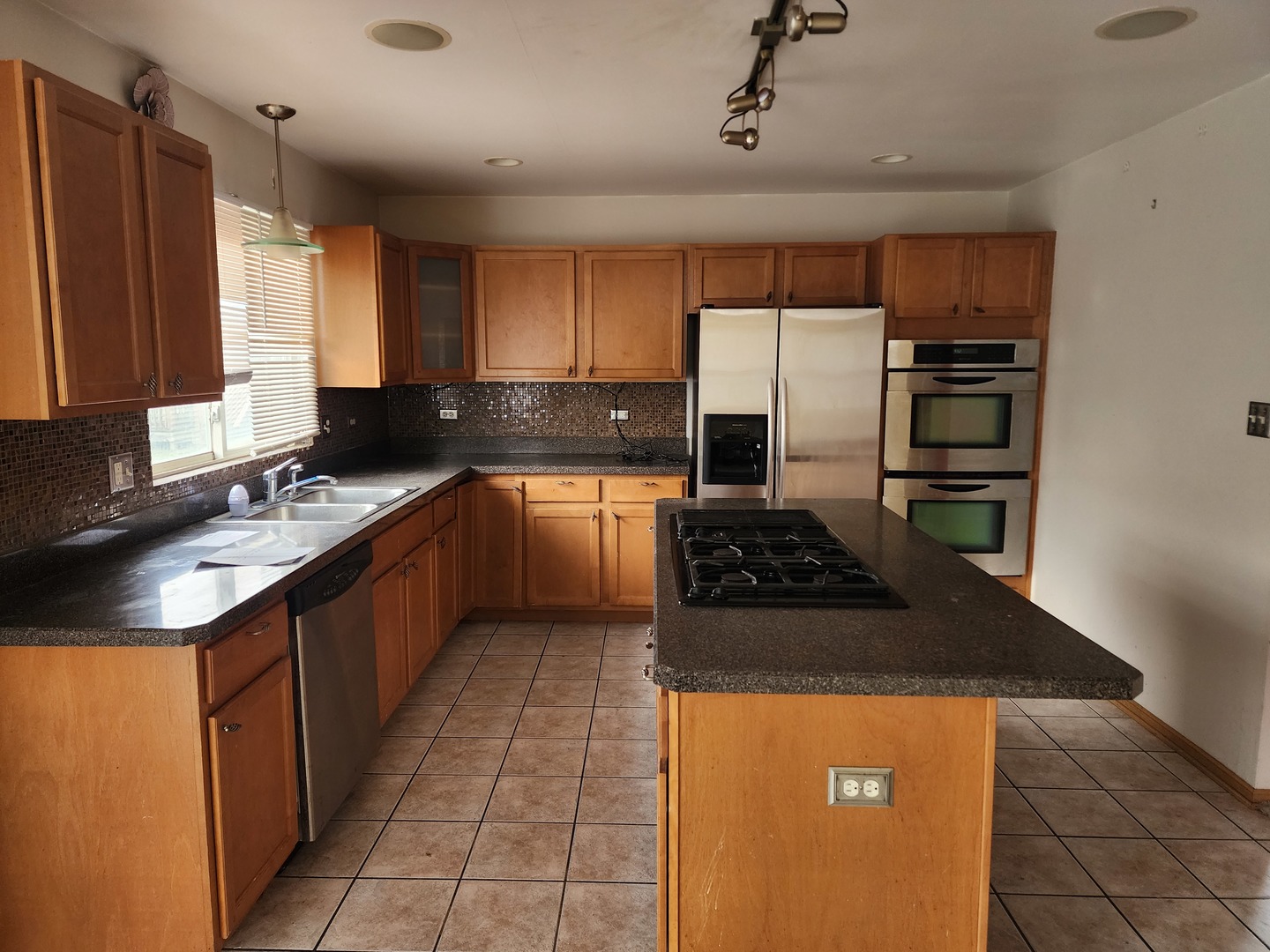 3451 W 155th Street Property Photo 5