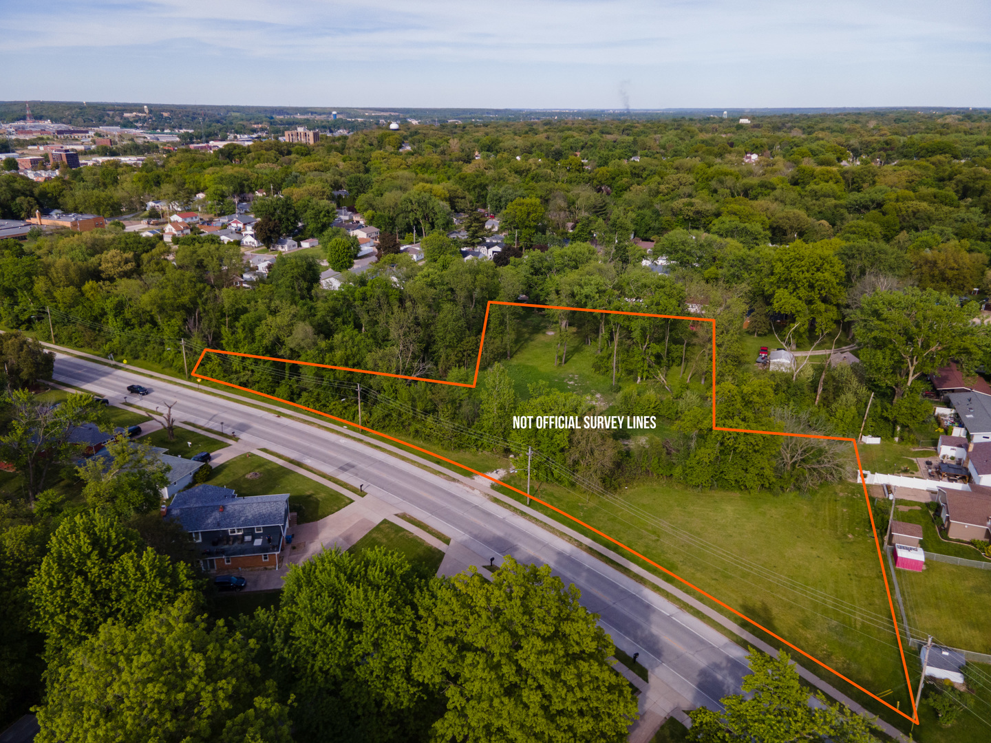 2400 KENNEDY Drive Property Photo 1