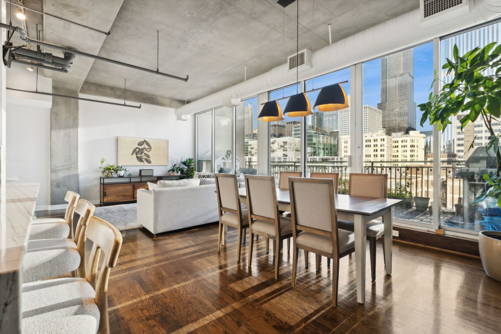 700 W Van Buren Street Ph2 Property Photo 18