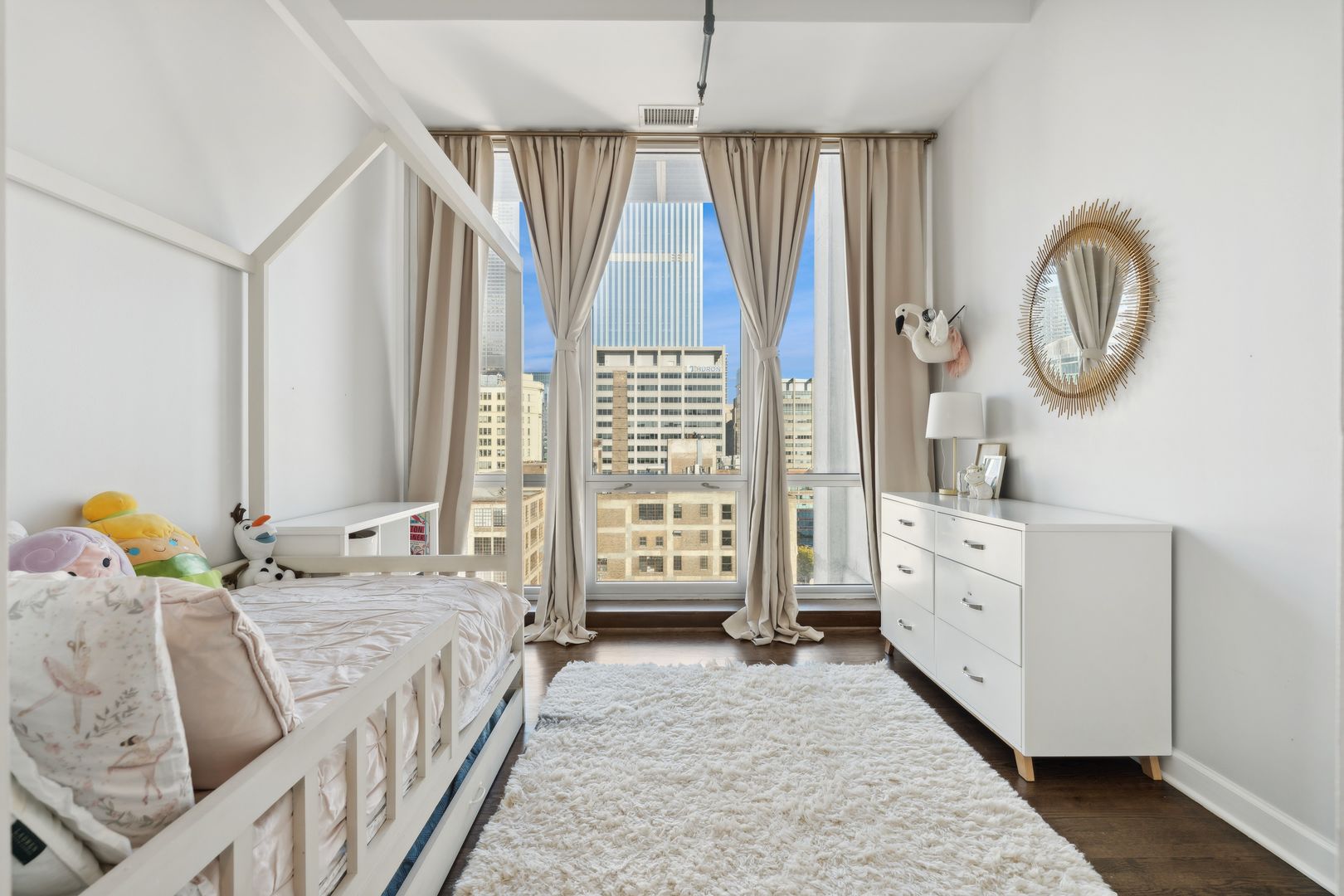 700 W Van Buren Street Ph2 Property Photo 28