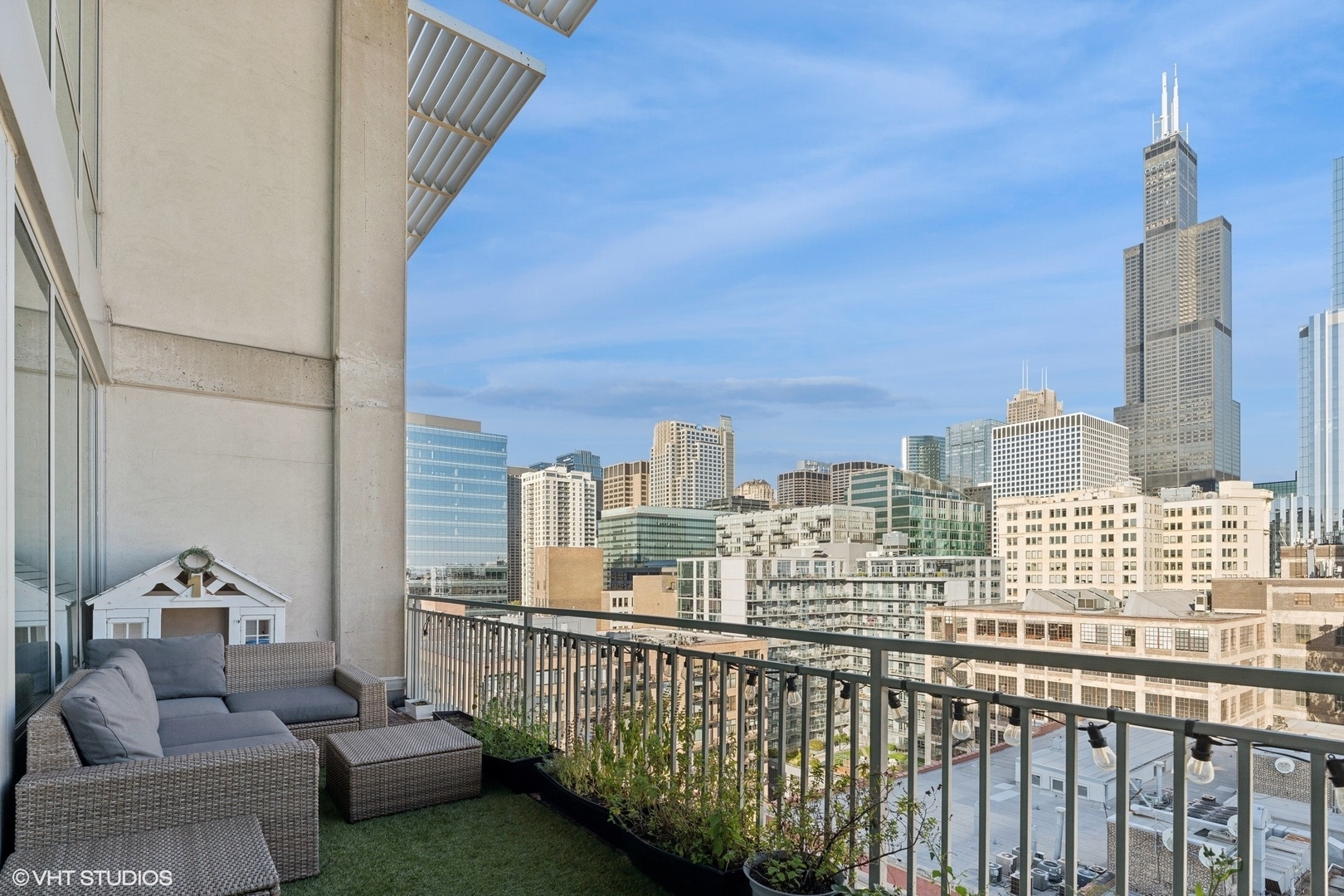 700 W Van Buren Street Ph2 Property Photo 33