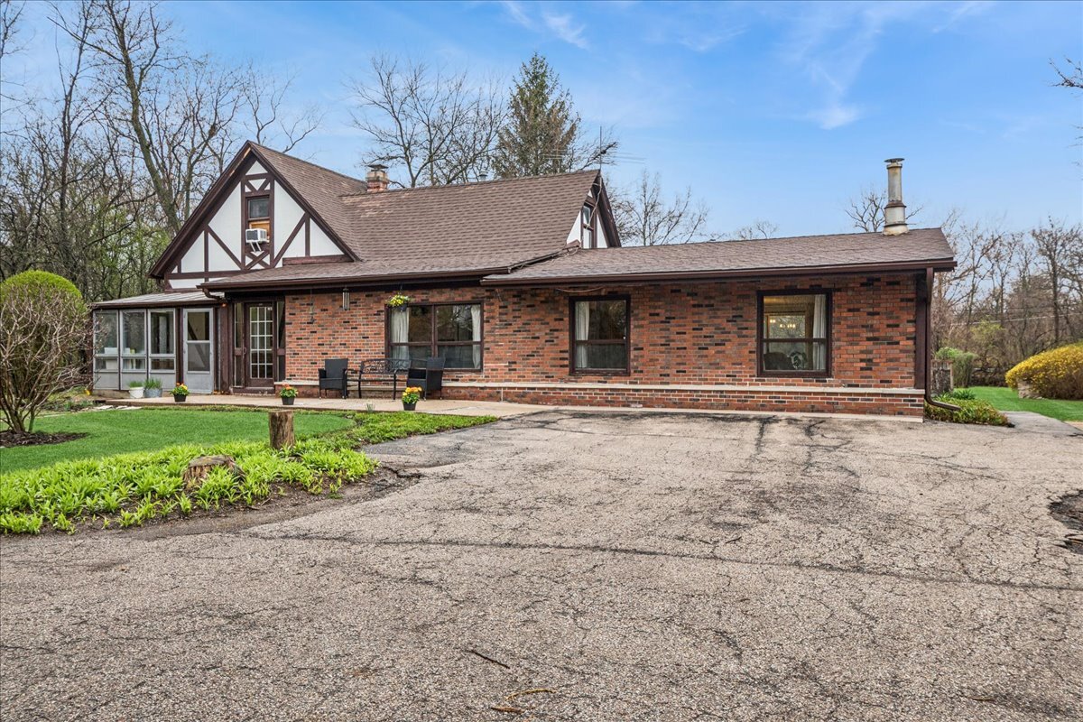 609 Forest Edge Lane Property Photo 3