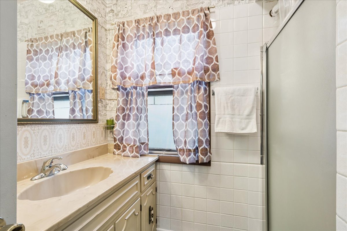 609 Forest Edge Lane Property Photo 25