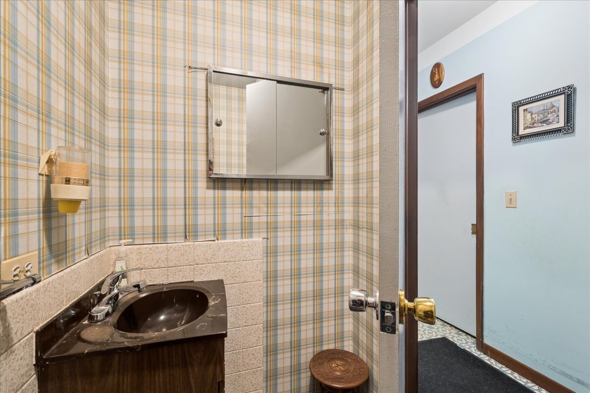 609 Forest Edge Lane Property Photo 26